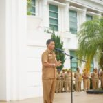 Pimpin Apel Pagi, Rapiuddin Ajak ASN Tingkatkan Literasi 1000331971