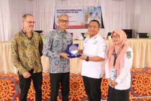 Bupati Irwan Siapkan Guru Bahasa Inggris Go International Mengikuti Pelatihan ToT Profesional