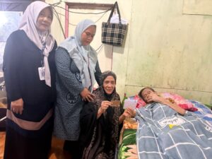 Korban Kebakaran hingga Pasien IGD, Bantuan untuk Lansia Datang di Waktu yang Tepat