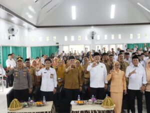 Hadiri Sertijab Kemenag Lutim, Bupati Irwan Tekankan Pentingnya Sinergi untuk Pelayanan Keagamaan
