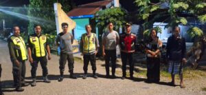 Polsek Tomoni Timur Perkuat Sinergi dengan Linmas dan Garda Kamtibmas melalui Patroli Malam