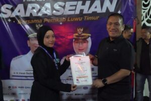 Sarasehan Mandalish di Pare, Bupati Irwan Uji Kemampuan Bahasa Mandarin Inggris Peserta