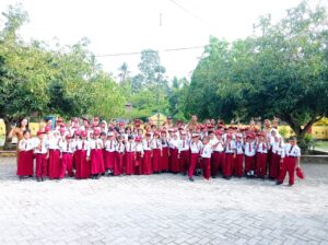 Kades CHT Ajak Siswa SDN 182 Bakti Nusa Untuk Gemar Membaca, Perkuat Kemitraan Perpustakaan Desa dan Sekolah