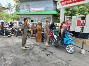 Satpol PP Terus Awasi Penyaluran BBM Bersubsidi di SPBU Tomoni
